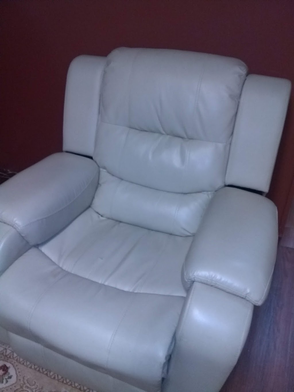 Mac Frugals Furniture | 244 King St, Welland, ON L3B 3J8, Canada | Phone: (905) 714-1600