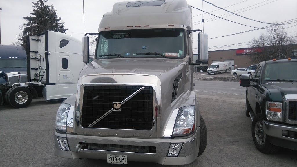 Quality Collision Centre | 12 Clark Blvd, Brampton, ON L6W 1X3, Canada | Phone: (905) 451-8550