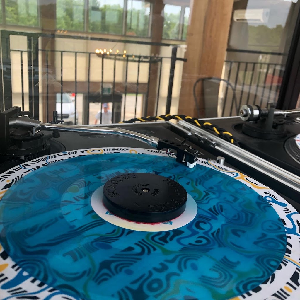 DJ Tanners DJ / VJ Services | 91 Sawmill Rd, St. Catharines, ON L2S 3K4, Canada | Phone: (905) 321-3275