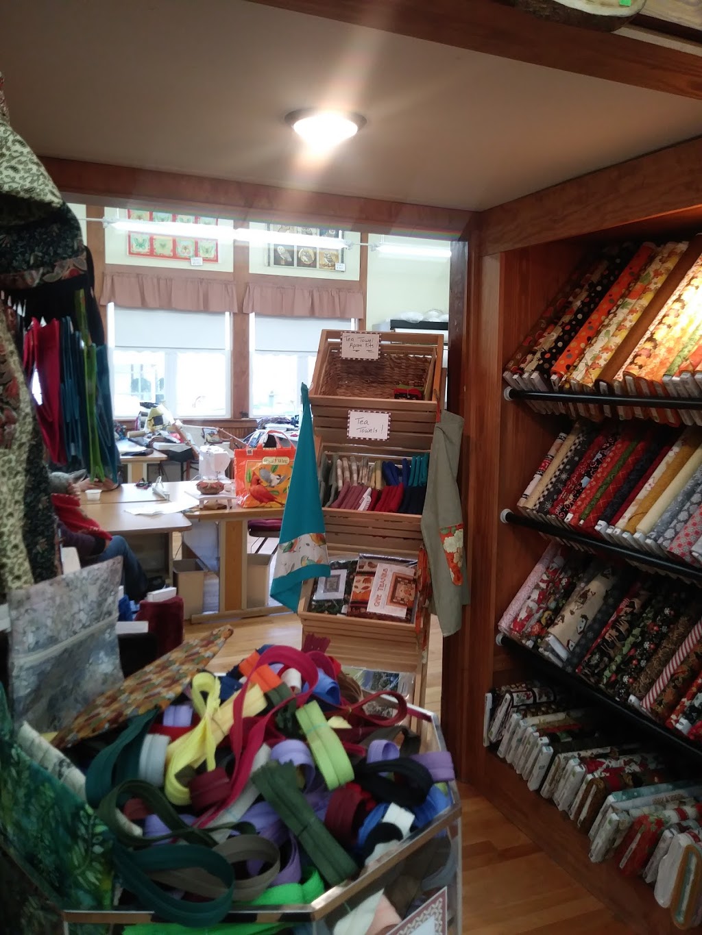 Vermont Quilters Schoolhouse | 6529 VT-100, Troy, VT 05868, USA | Phone: (802) 744-4023