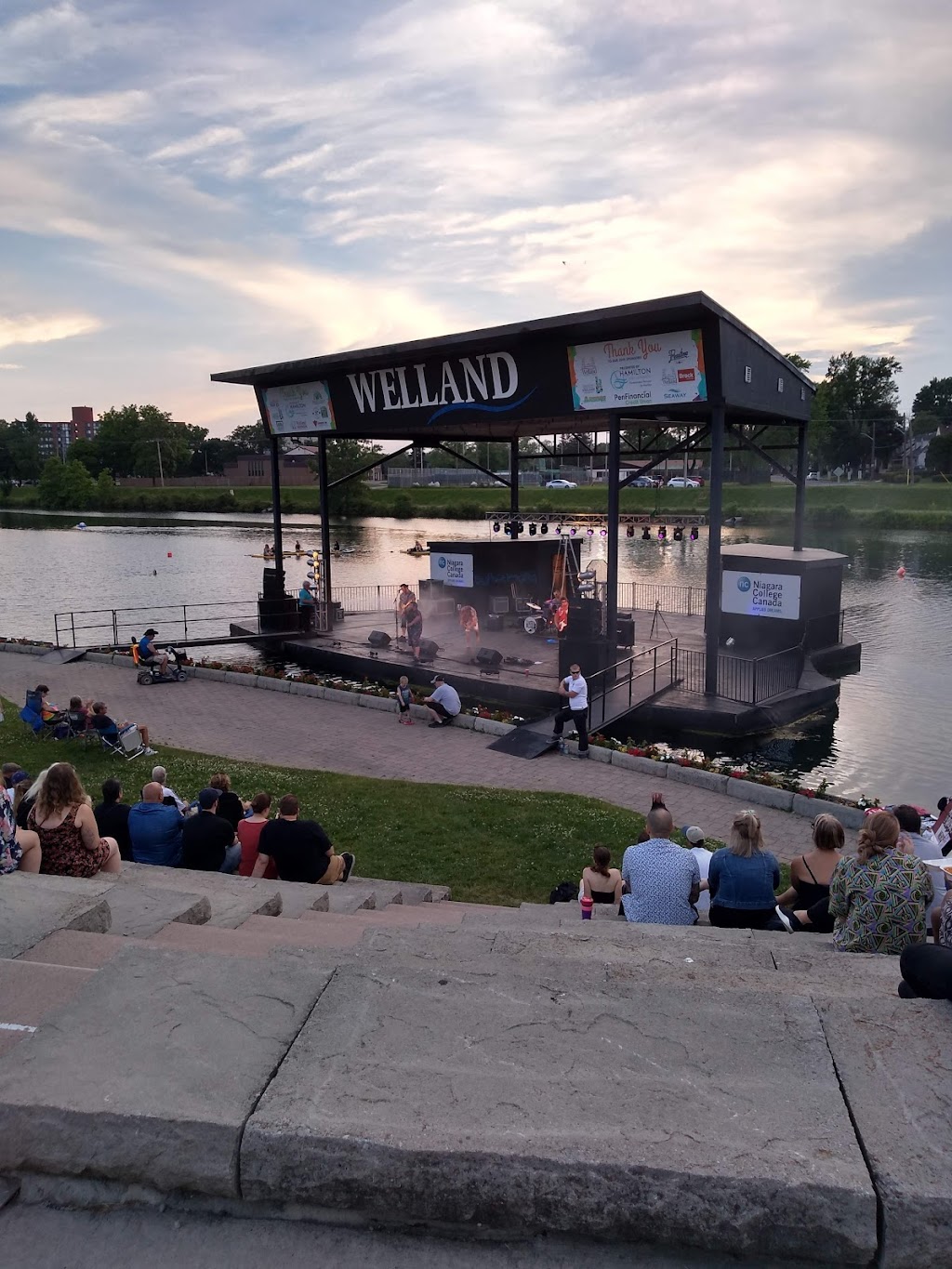 Welland Amphitheatre | 151 King St, Welland, ON L3B, Canada | Phone: (905) 788-9511