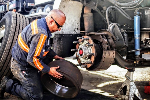 All Care Truck Repair | 3082 Northwest Ave, Bellingham, WA 98225, USA | Phone: (360) 733-0911