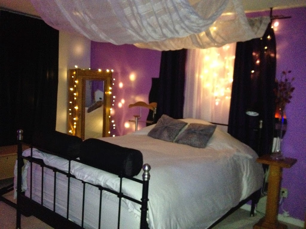 Spoiled Rotten Bed & Breakfast | 1403 Shawinigan St, Orléans, ON K4A 2L9, Canada | Phone: (613) 406-6395
