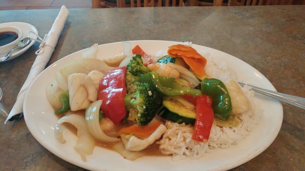 Thai Bamboo Restaurant | 61 King St, Barrie, ON L4N 6B5, Canada | Phone: (705) 739-6777