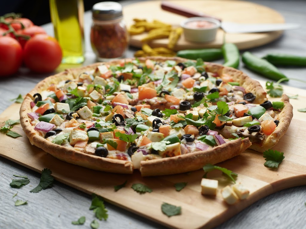 Chicagos Pizza Twist - Mayfield, Brampton, ON | 1475 Mayfield Rd, Brampton, ON L7A 0C4, Canada | Phone: (905) 495-3565