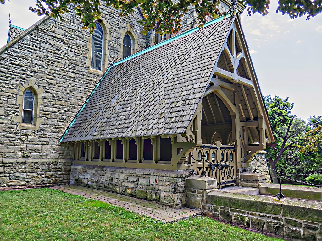 Saint James Cemetery | 635 Parliament St, Toronto, ON M4X 1R1, Canada | Phone: (416) 964-9194