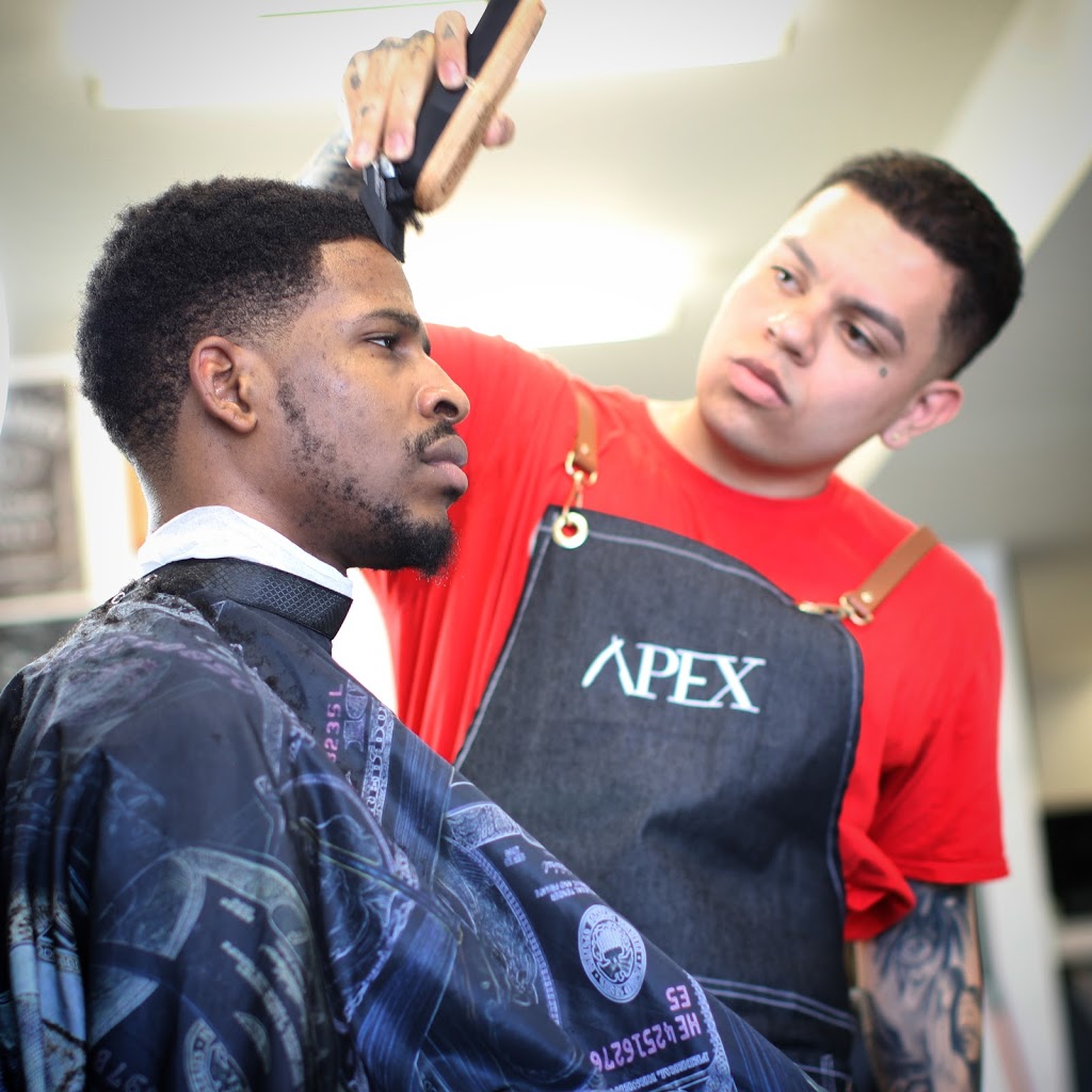 Apex Barbershop | 925 Lakeshore Rd E, Mississauga, ON L5E 1E3, Canada | Phone: (905) 990-1900
