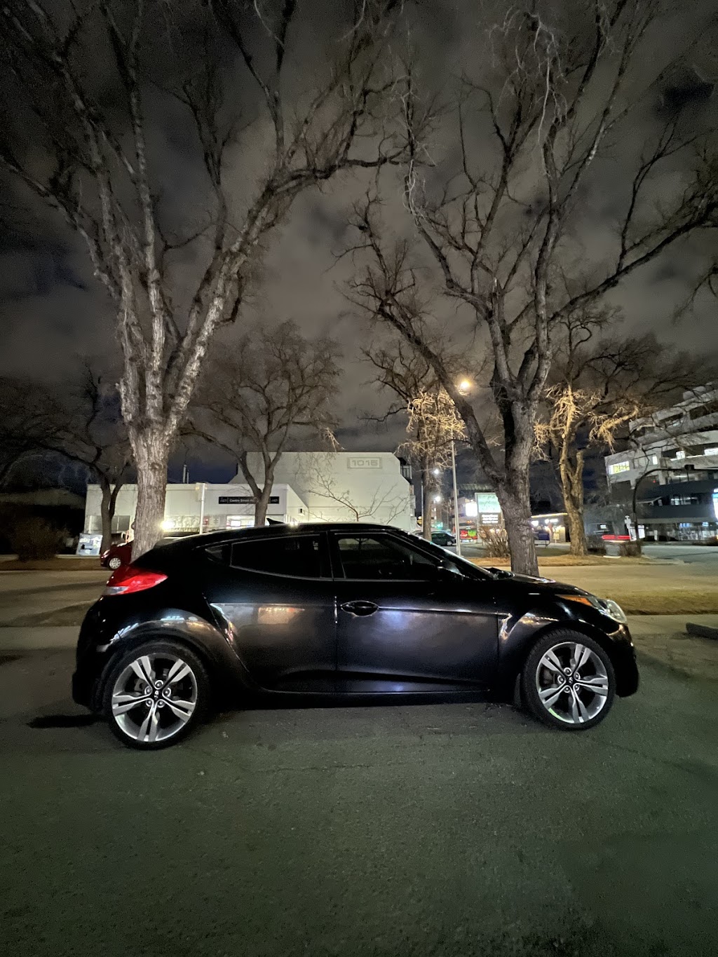 RS DUBAI TINT | 1807 60 St SE #145, Calgary, AB T2B 0M5, Canada | Phone: (587) 719-9909