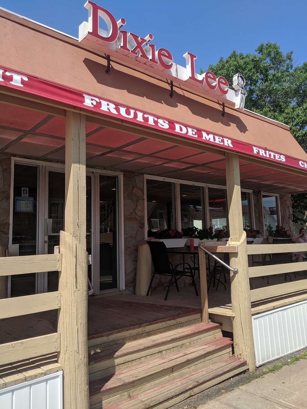 Dixie Lee Restaurant Familiale & Take Out | 53 Irving Blvd, Bouctouche, NB E4S 3J6, Canada | Phone: (506) 743-5622