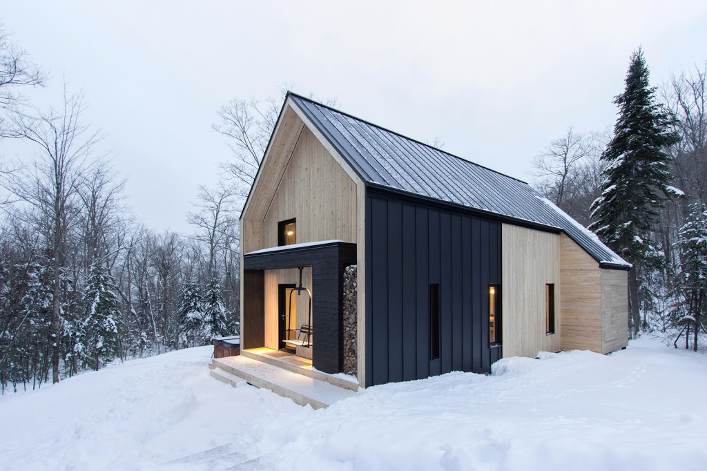Villa Boréale | 58 Chemin Gabrielle Roy, Petite-Rivière-Saint-François, QC G0A 2L0, Canada | Phone: (581) 702-1886