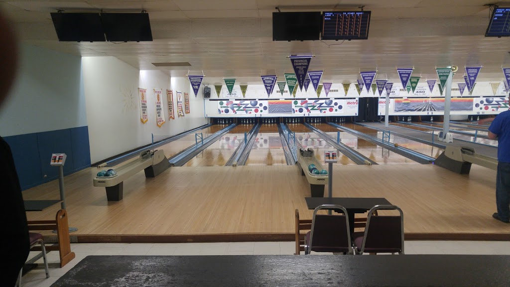 Whitewater Lanes | 420 Notre Dame St E, Azilda, ON P0M 1B0, Canada | Phone: (705) 983-4775