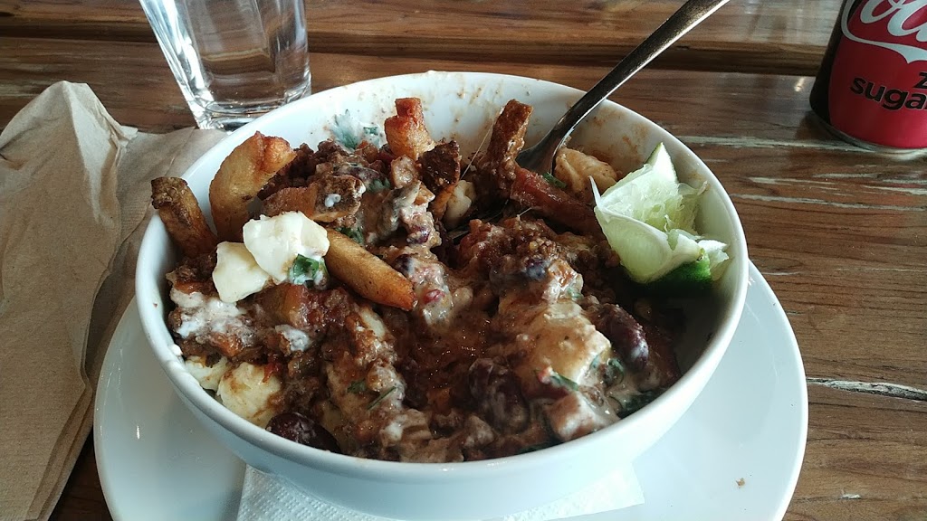 Chez Victor | 1610 Boulevard Alphonse-Desjardins, Lévis, QC G6V 0H1, Canada | Phone: (418) 903-9898