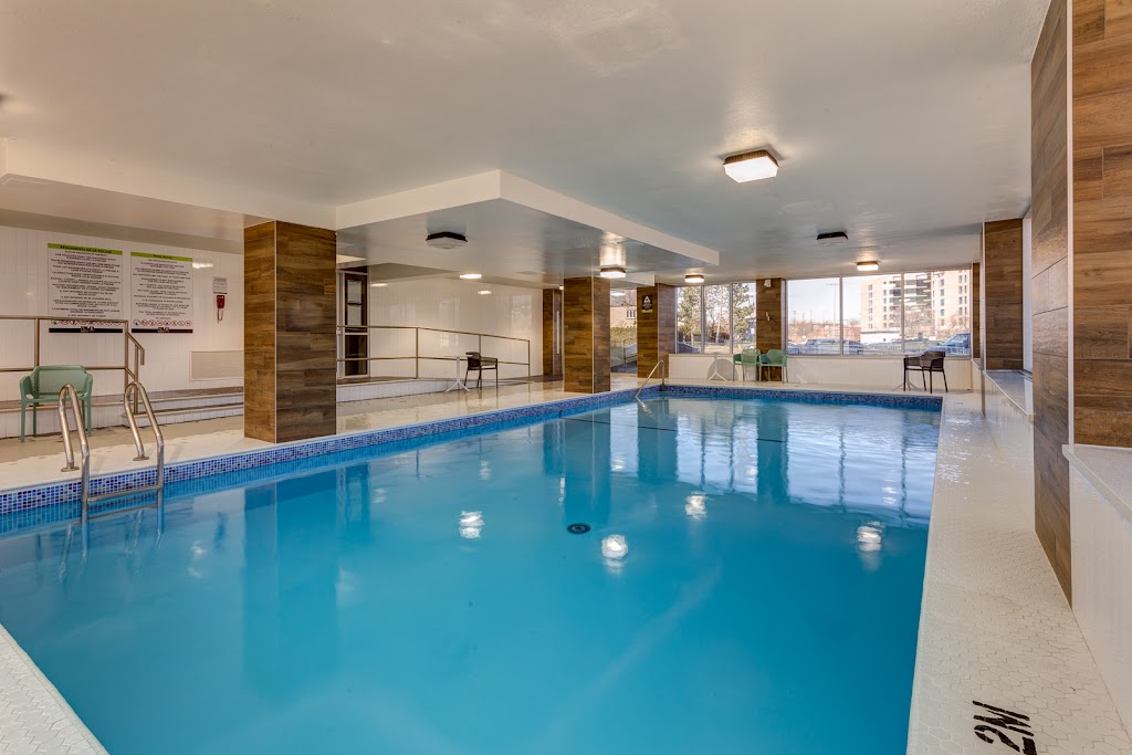 Maison Hamilton - Côte Saint-Luc Apartments | 5501 Av. Adalbert, Côte Saint-Luc, QC H4W 2B1, Canada | Phone: (438) 476-5116