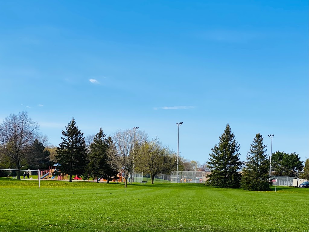Riverwood Park | 22 Kozlov St, Barrie, ON L4N 5E6, Canada | Phone: (705) 726-4242