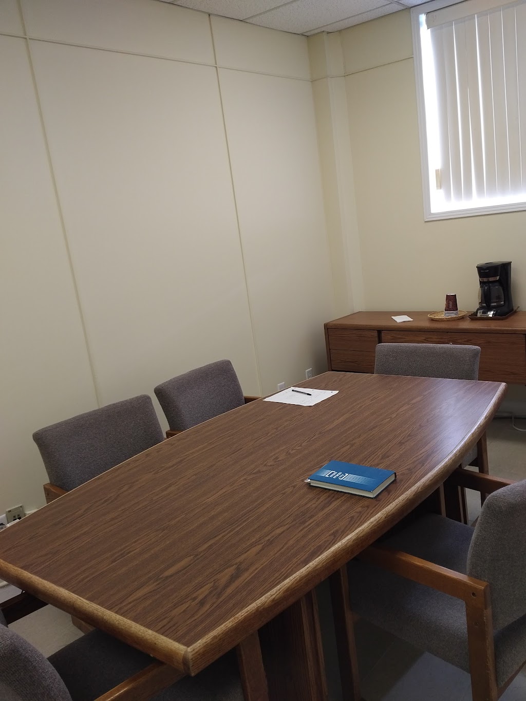 Chabad-Lubavitch of Ottawa & Congregation Lubavitch | 889 Lady Ellen Place Front Entrance, Ottawa, ON K1Z 5L3, Canada | Phone: (613) 688-2025