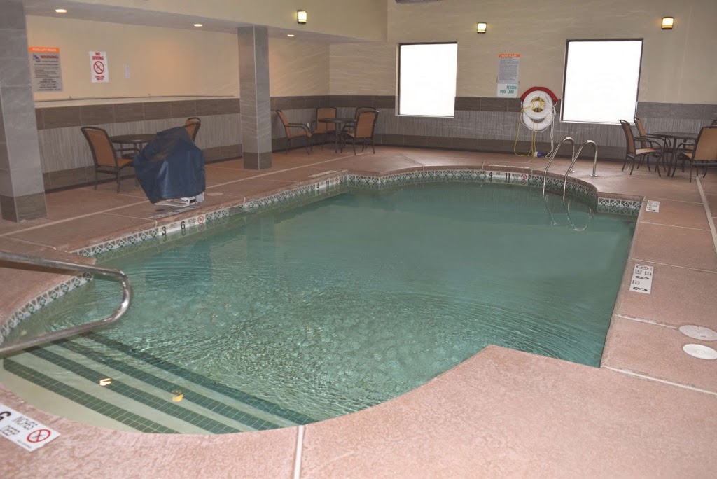 La Quinta Inn & Suites by Wyndham Lackawanna | 2500 Hamburg Turnpike, Lackawanna, NY 14218, USA | Phone: (716) 821-0030