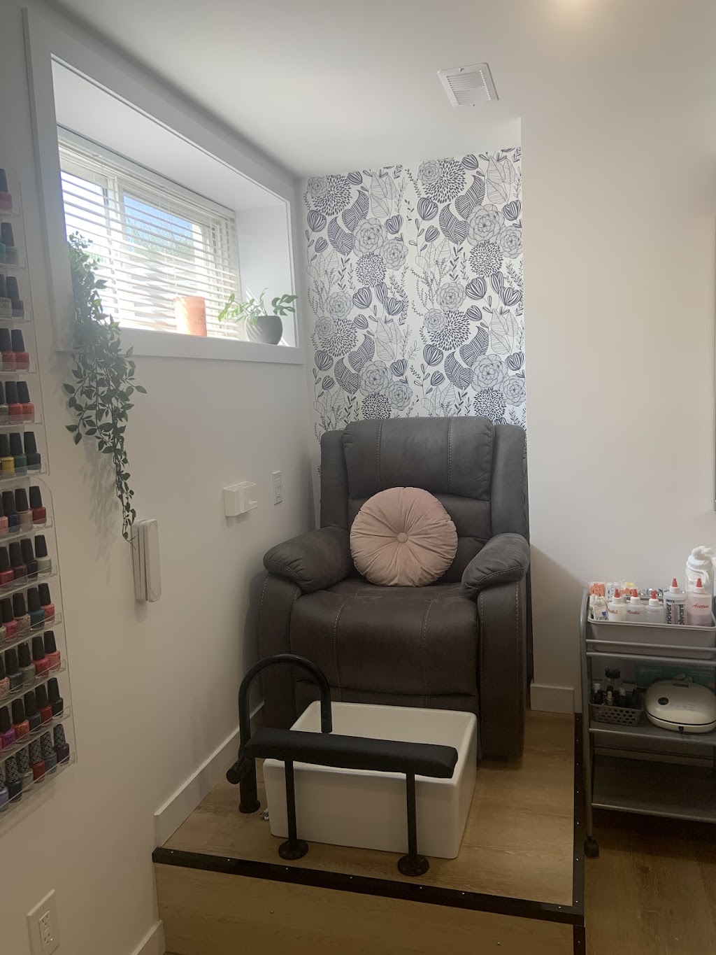 Tanyas Nails & Beauty | 106 Canvasback Rdg, Ottawa, ON K4M 0P3, Canada | Phone: (613) 850-5477