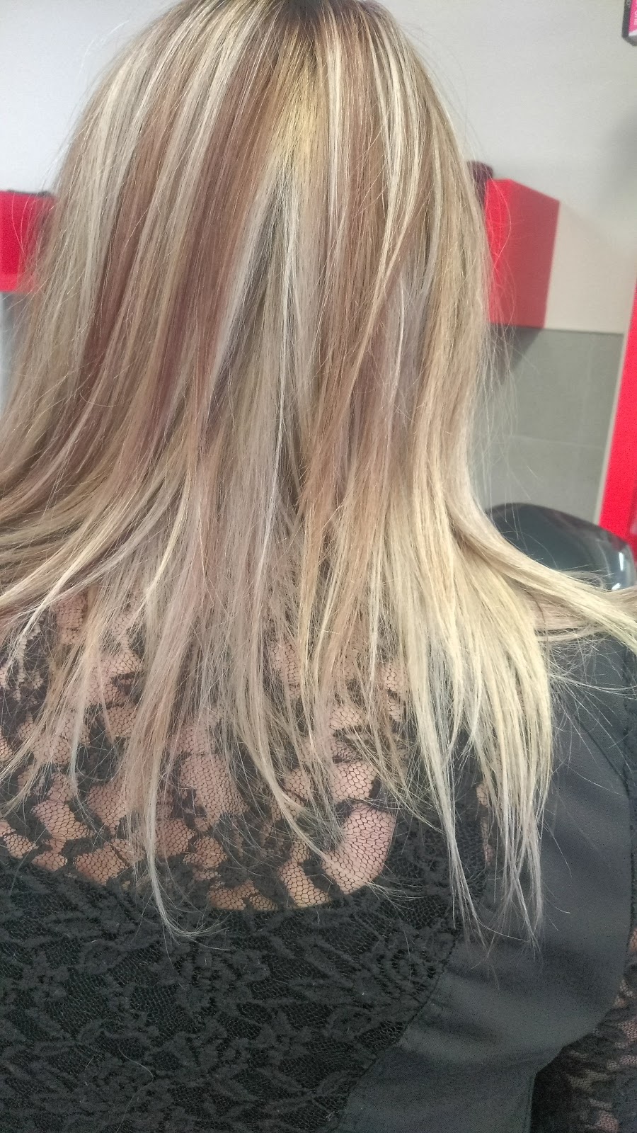 Elegante Hair Stylist 672 Sheppard Ave W North York On M3h 2s5
