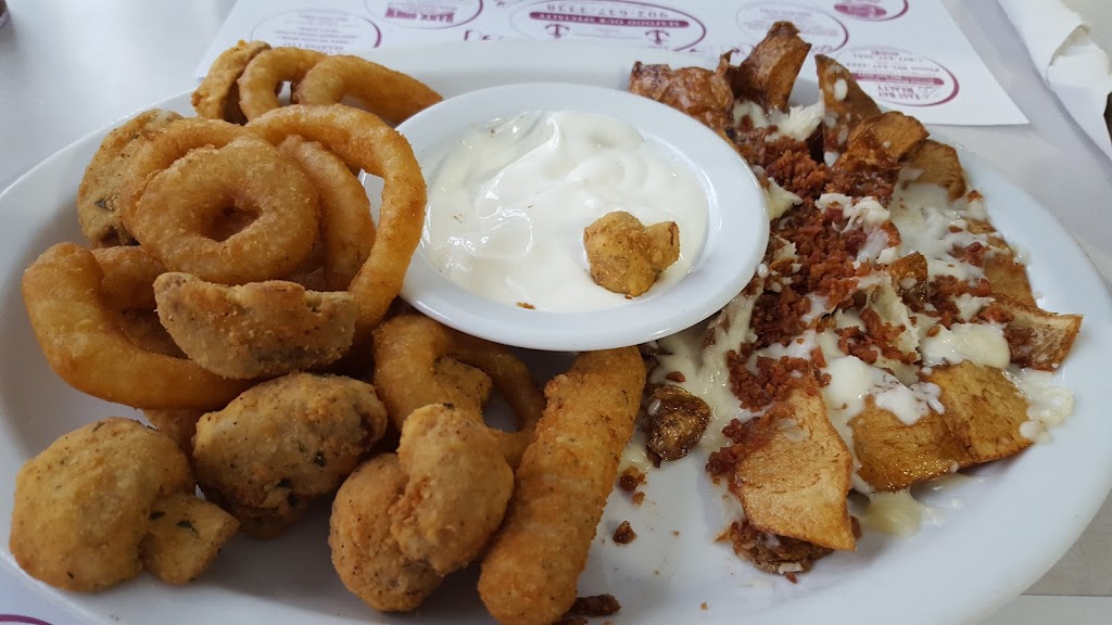 Anchors Away Family Restaurant Ltd. | 10341 NS-103, Clyde River, NS B0W 1R0, Canada | Phone: (902) 637-3338
