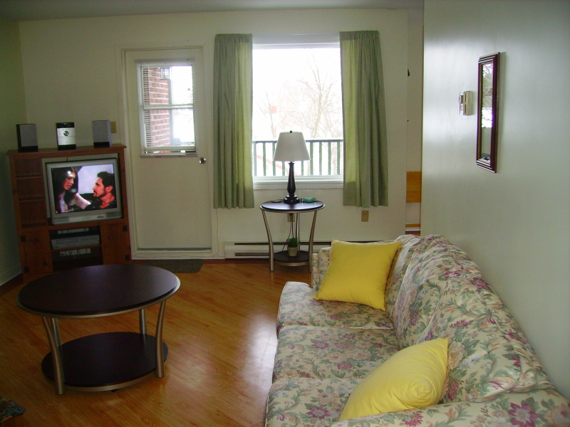 Belmont Court Apartments | 957 Cole Harbour Rd, Dartmouth, NS B2V 2J3, Canada | Phone: (902) 425-5777