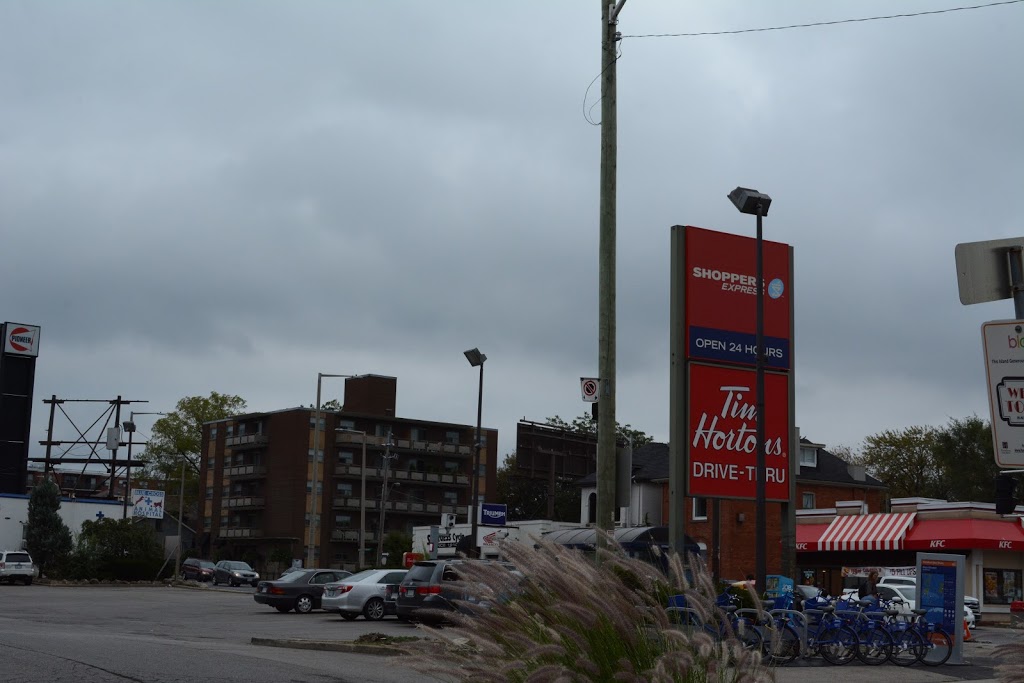 Tim Hortons | 620 King St W, Hamilton, ON L8P 1C2, Canada | Phone: (905) 972-0030