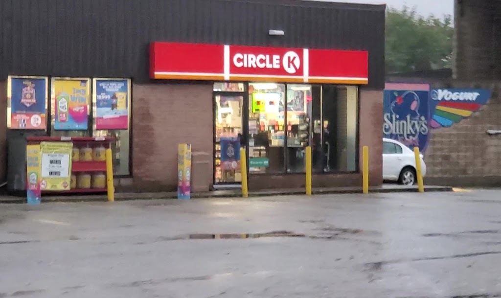 Macs | 12317 Riverside Dr E, Windsor, ON N8N 1A4, Canada | Phone: (519) 735-3131