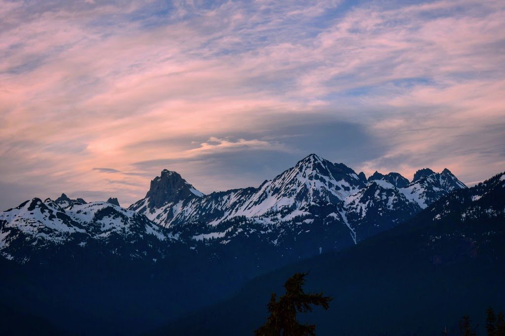 Mt Baker Bed and Breakfast | 9434 Cornell Creek Rd, Deming, WA 98244, USA | Phone: (360) 599-9111
