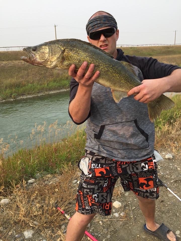 Albertahuntingandfishingguide.ca | 224 Walden Parade SE, Calgary, AB T2X 2X6, Canada | Phone: (403) 714-3612
