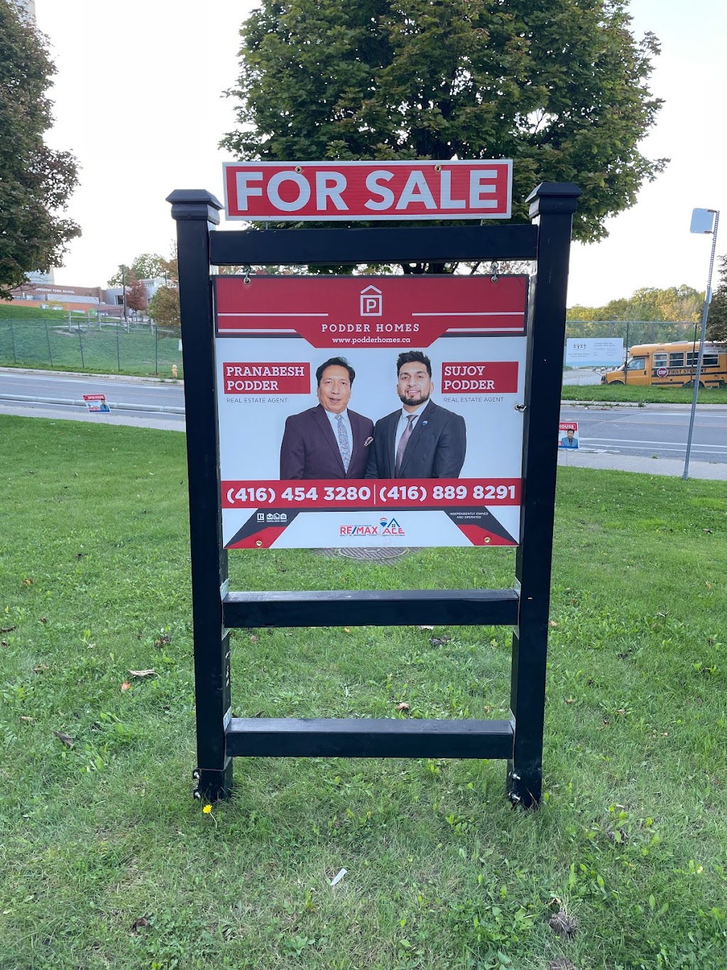 Podder Homes | 3028 Danforth Ave, East York, ON M4C 1N2, Canada | Phone: (416) 889-8291