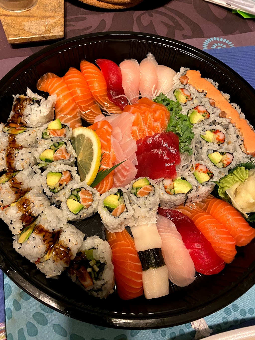 Sushi In Sushi | 2310 Battleford Rd, Mississauga, ON L5N 3K6, Canada | Phone: (905) 567-7890