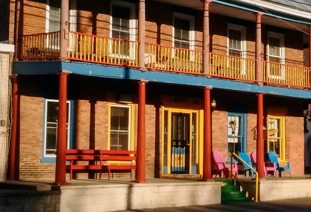 Hotel Grande | 9 S Main St, Norfolk, NY 13667, USA | Phone: (315) 384-8991