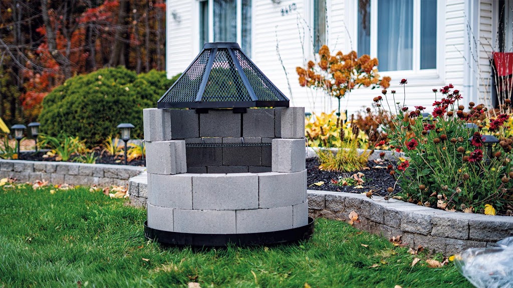 Patio Drummond | 8435 Bd Saint-Joseph, Saint-Nicéphore, QC J2A 3W8, Canada | Phone: (819) 394-2505