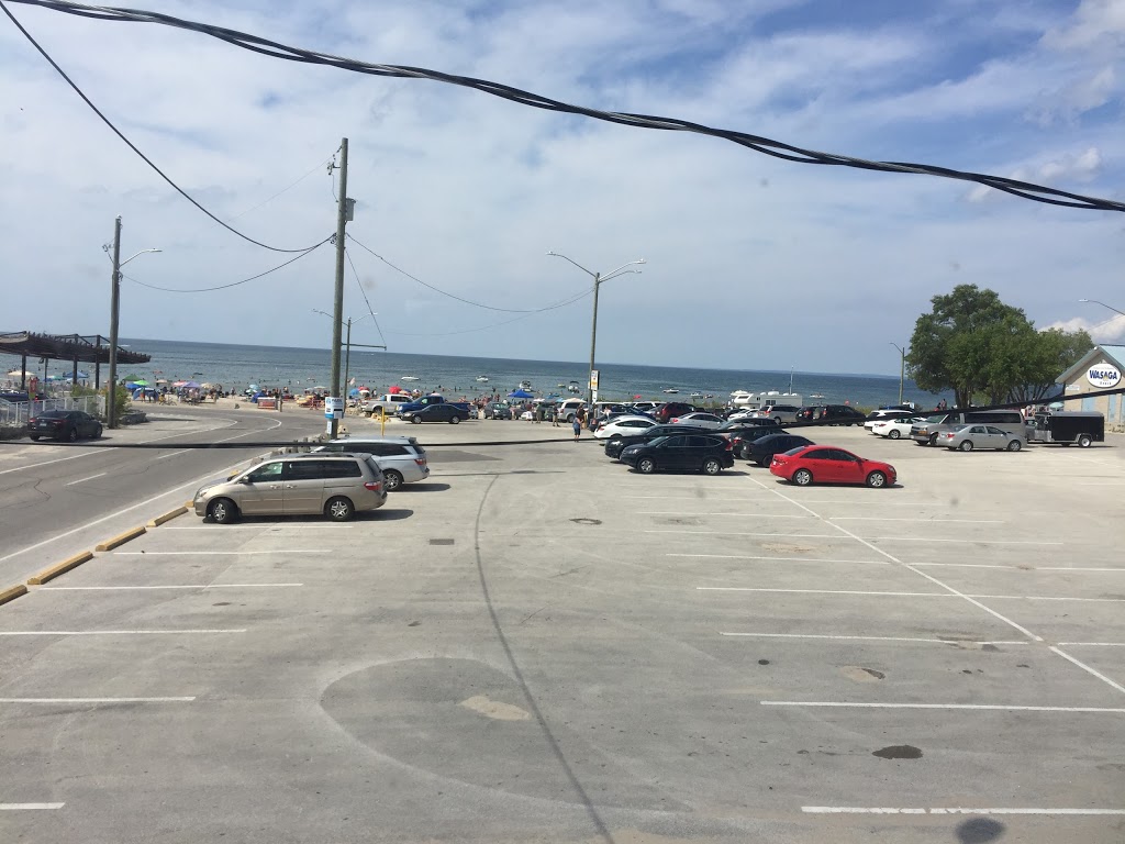 Georgian Inn & Suites | 21 Spruce St, Wasaga Beach, ON L9Z 2K3, Canada | Phone: (705) 429-2319