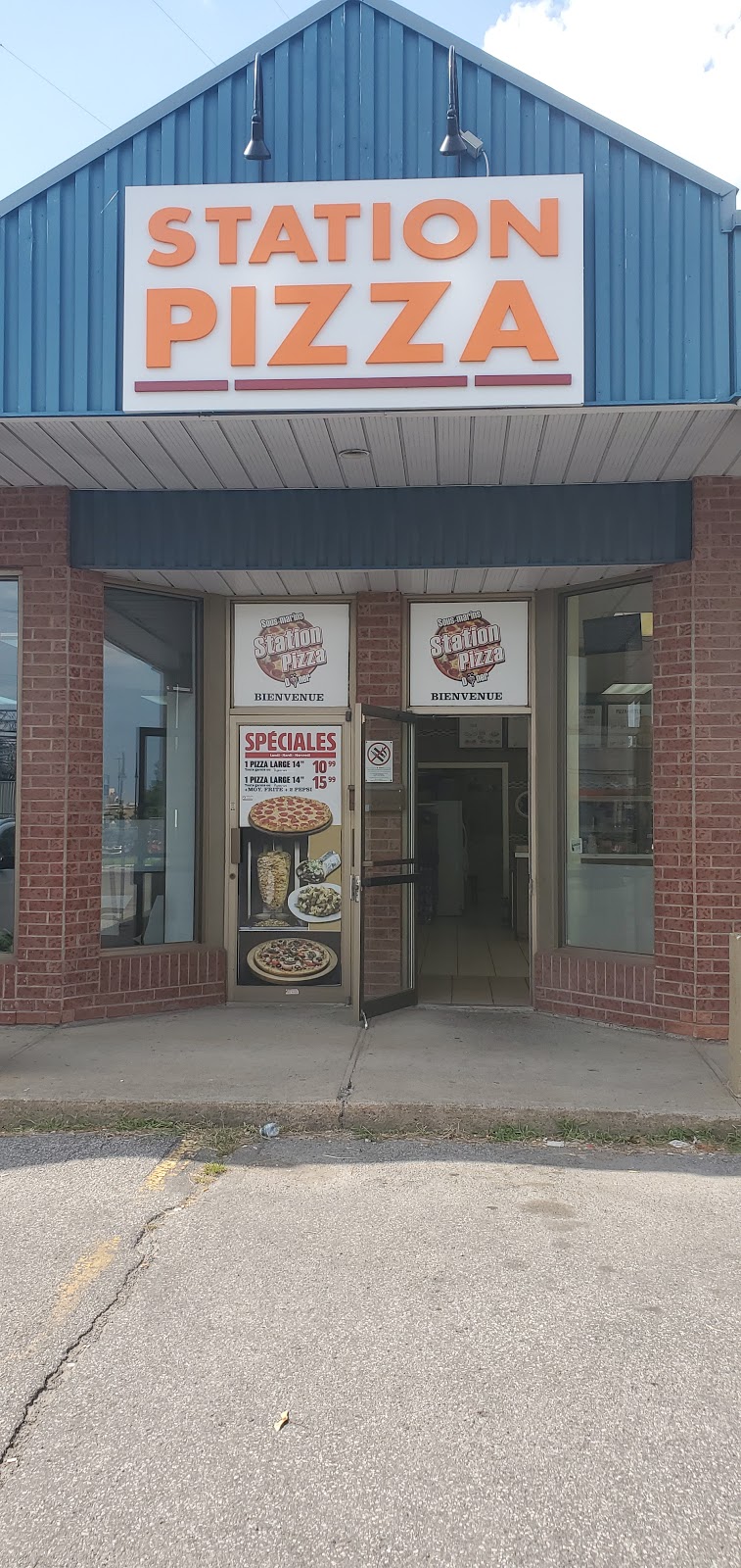 La Station Pizza - Boisbriand | 3052 Chem. de la Rivière-Cachée, Boisbriand, QC J7H 1H9, Canada | Phone: (450) 818-5454