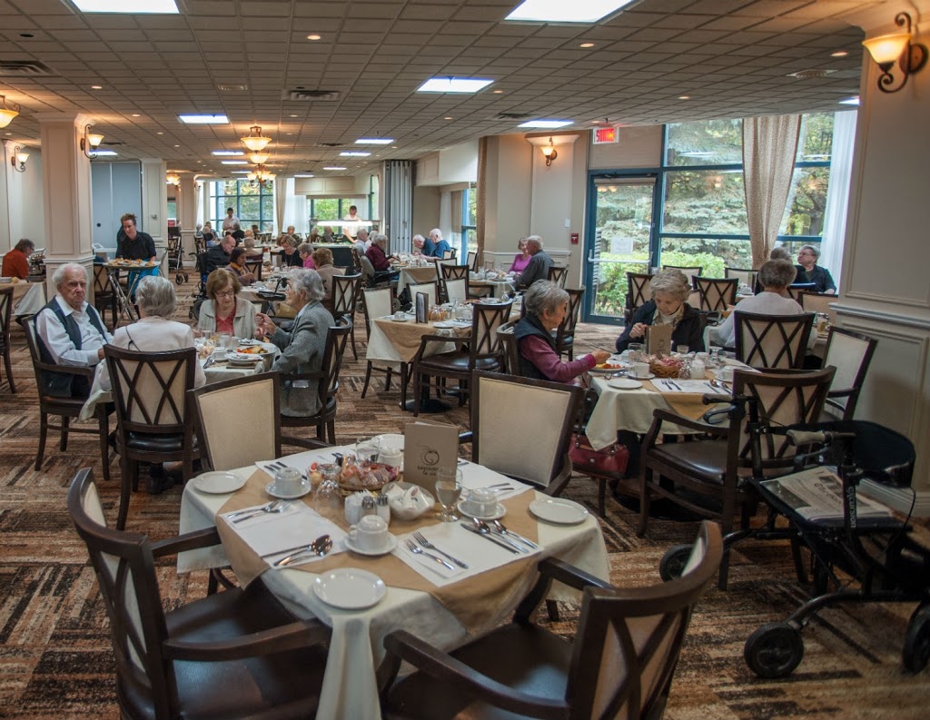 Résidence Jardins Intérieurs | 1705 Av Victoria, Saint-Lambert, QC J4R 2T7, Canada | Phone: (450) 671-1314