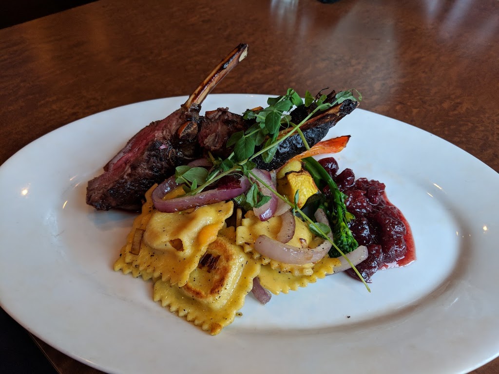 Voyageur Bistro | 3270 Village Way, Sun Peaks, BC V0E 5N0, Canada | Phone: (250) 578-5268