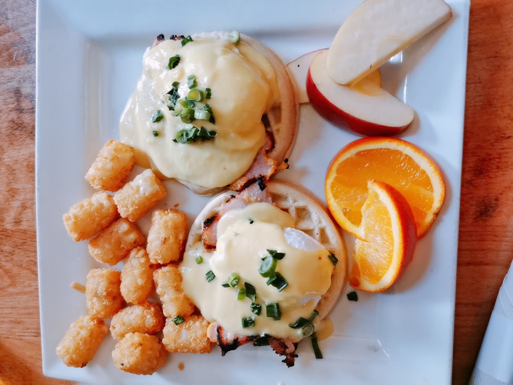 Grey Goat Pub & Grill | 74 Main St S, Newmarket, ON L3Y 3Y6, Canada | Phone: (905) 898-0418