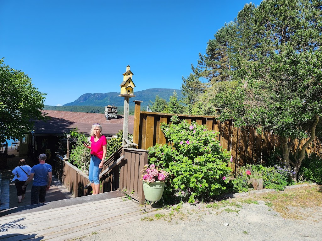 Laughing Oyster Restaurant | 10052 Malaspina Rd, Powell River, BC V8A 0G3, Canada | Phone: (604) 483-9775