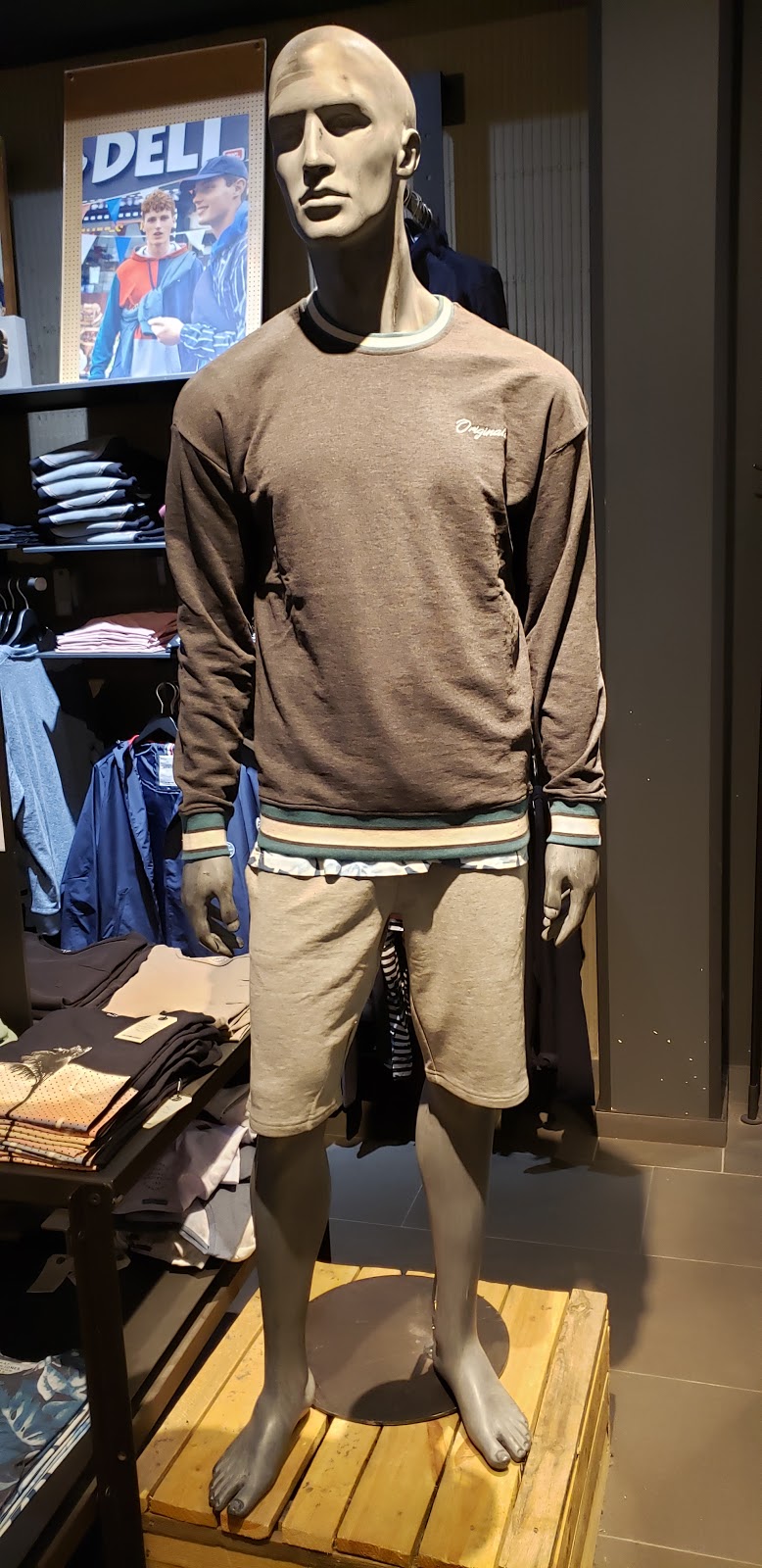 JACK & JONES | 999 Upper Wentworth St, Hamilton, ON L9A 4X5, Canada | Phone: (905) 575-7400