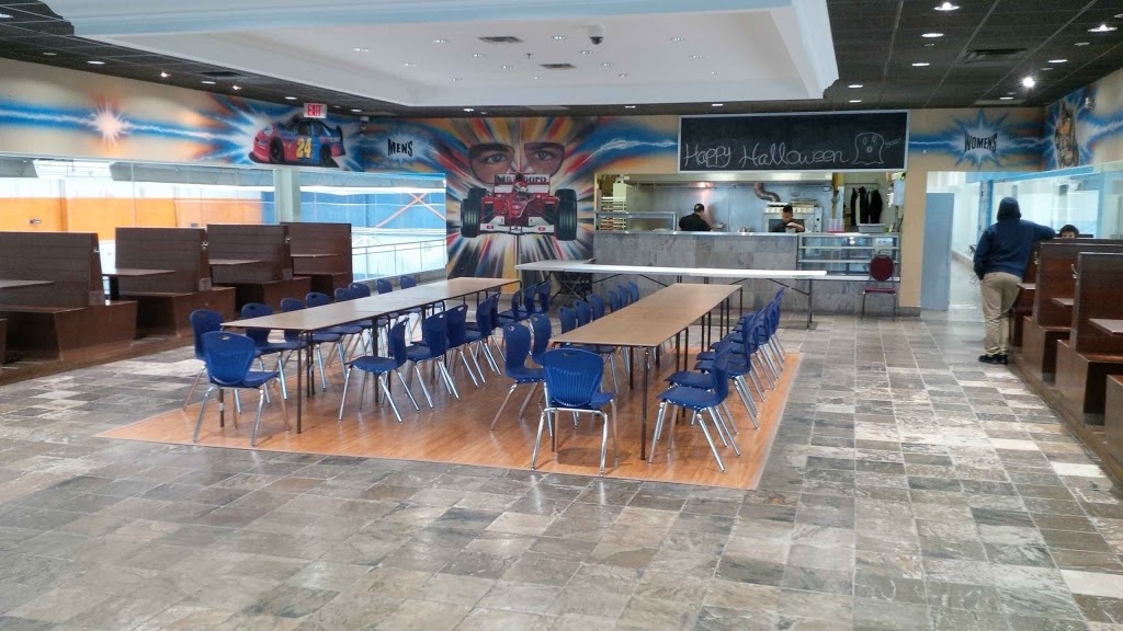 Everest Academy | 130 Racco Pkwy, Thornhill, ON L4J 8X9, Canada | Phone: (905) 881-3335