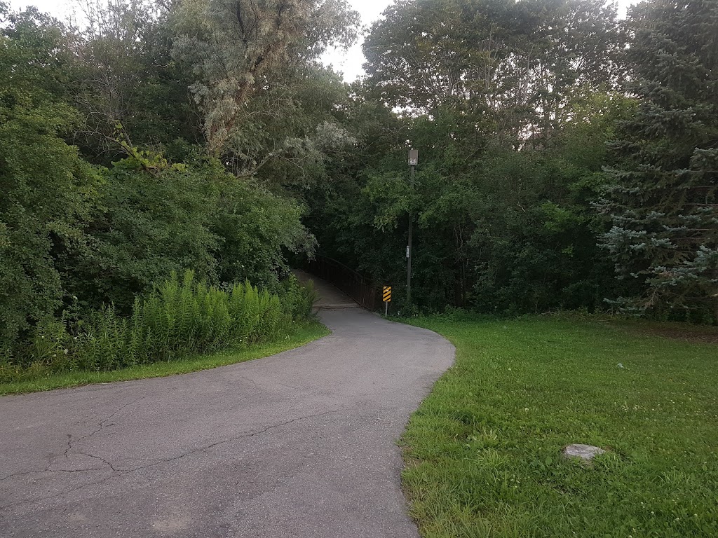 Dr. Martin L. Dobkin Community Park | 395 Fairview Rd W, Mississauga, ON L5B 4C7, Canada | Phone: (905) 858-5959