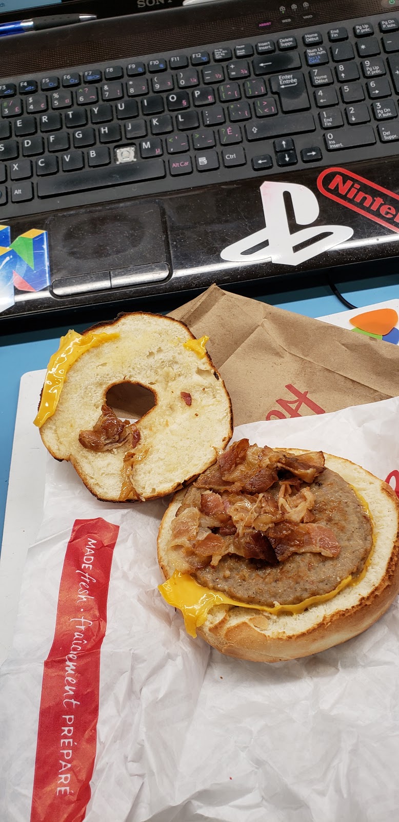 Tim Hortons | 3340 Bd des Sources, Dollard-des-Ormeaux, QC H9B 1Z9, Canada | Phone: (514) 685-1133
