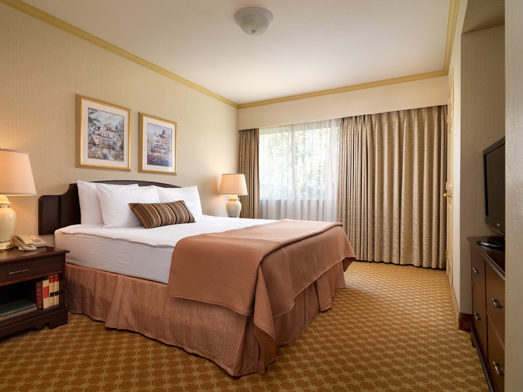 Royal Scot Hotel & Suites | 425 Quebec St, Victoria, BC V8V 1W7, Canada | Phone: (250) 388-5463
