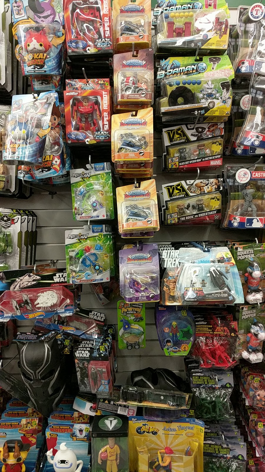Dollarama | 3510 Saanich Rd, Victoria, BC V8X 1W3, Canada | Phone: (250) 412-0224