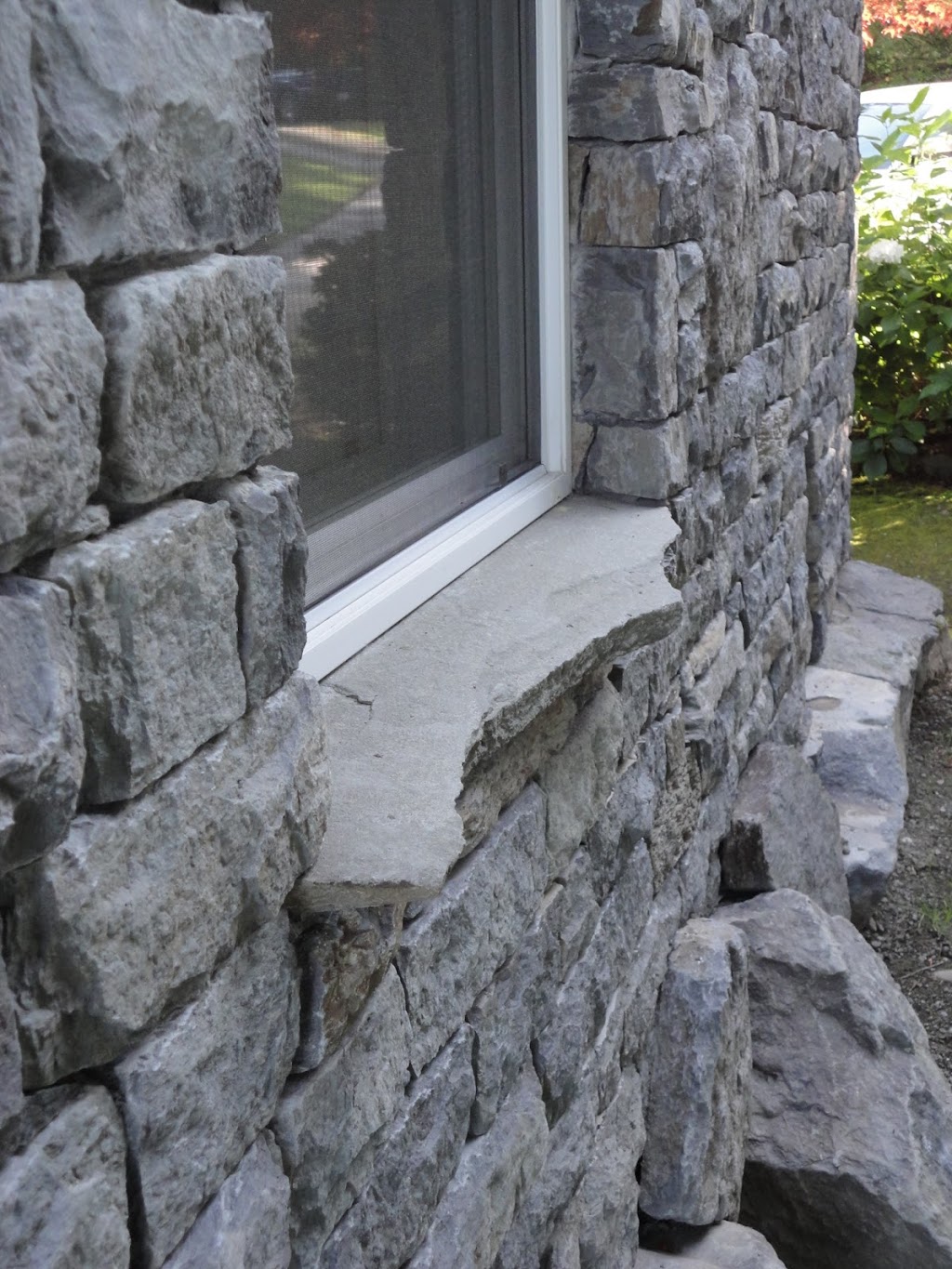 A J Paulo Landscaping Ltd | 1196 Benvenuto Ave, Brentwood Bay, BC V8M 1J6, Canada | Phone: (250) 652-1178