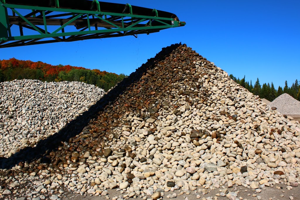 Maynooth Natural Granite | 428 Moxam Rd, Maynooth, ON K0L 2S0, Canada | Phone: (855) 282-5895