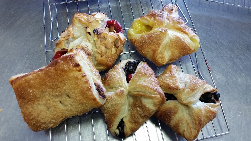 Marvelous Munchies Bakeshop And Deli | 7383 A 2 St, Grand Forks, BC V0H 1H0, Canada | Phone: (250) 921-4203