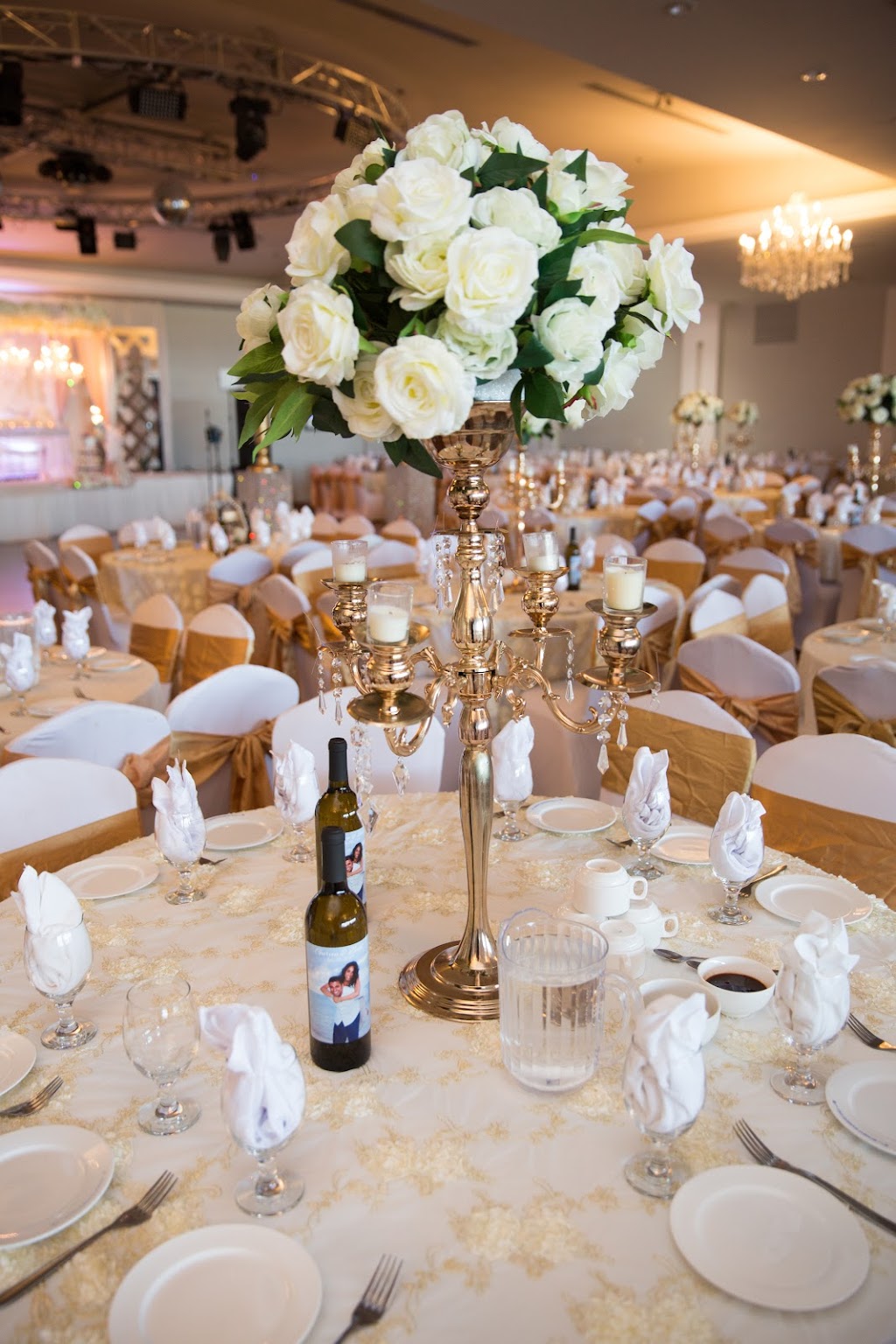 Bombay Banquet Hall Ltd | 7475 135 St, Surrey, BC V3W 0M8, Canada | Phone: (604) 594-2019