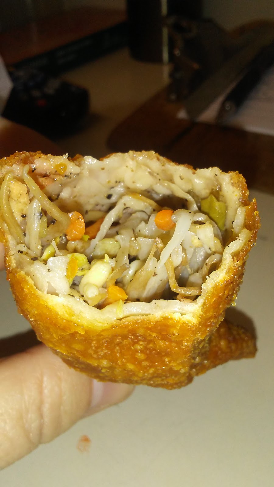China Express | 6175 Dunn St, Niagara Falls, ON L2G 2P4, Canada | Phone: (905) 357-3333