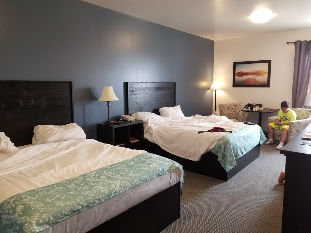 Roadhouse 52 Inn & Suites | 375 N Front Dr B, Steinbach, MB R5G 0X7, Canada | Phone: (204) 326-5885